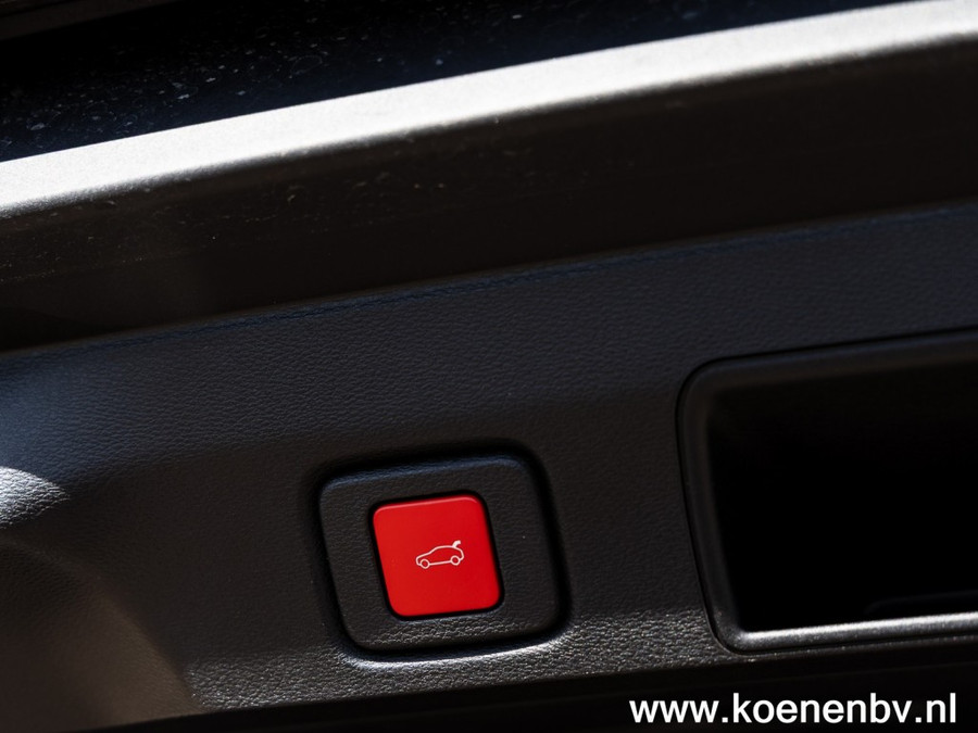 Jeep Compass First Edition 74 KWH PREMIUM & CONVENIENCE PACK / PANODAK