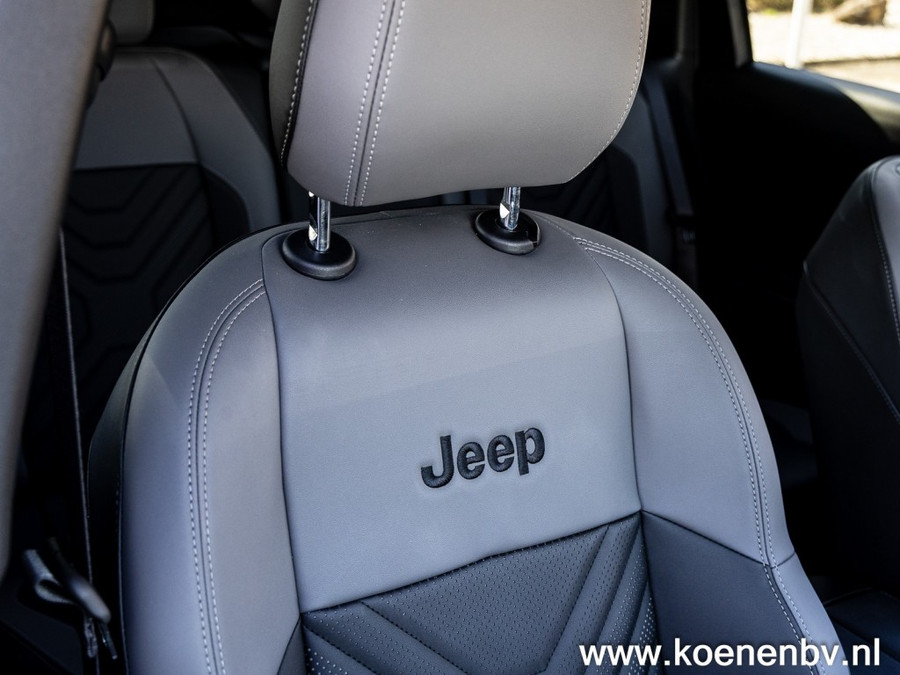 Jeep Compass First Edition 74 KWH PREMIUM & CONVENIENCE PACK / PANODAK