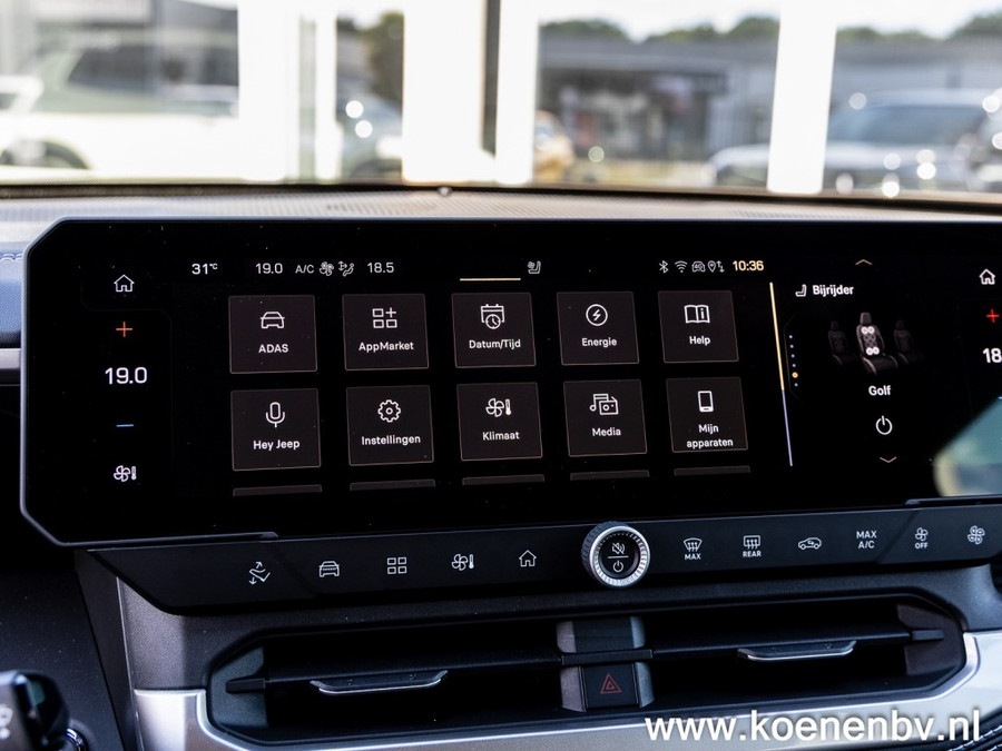 Jeep Compass First Edition 74 KWH PREMIUM & CONVENIENCE PACK / PANODAK