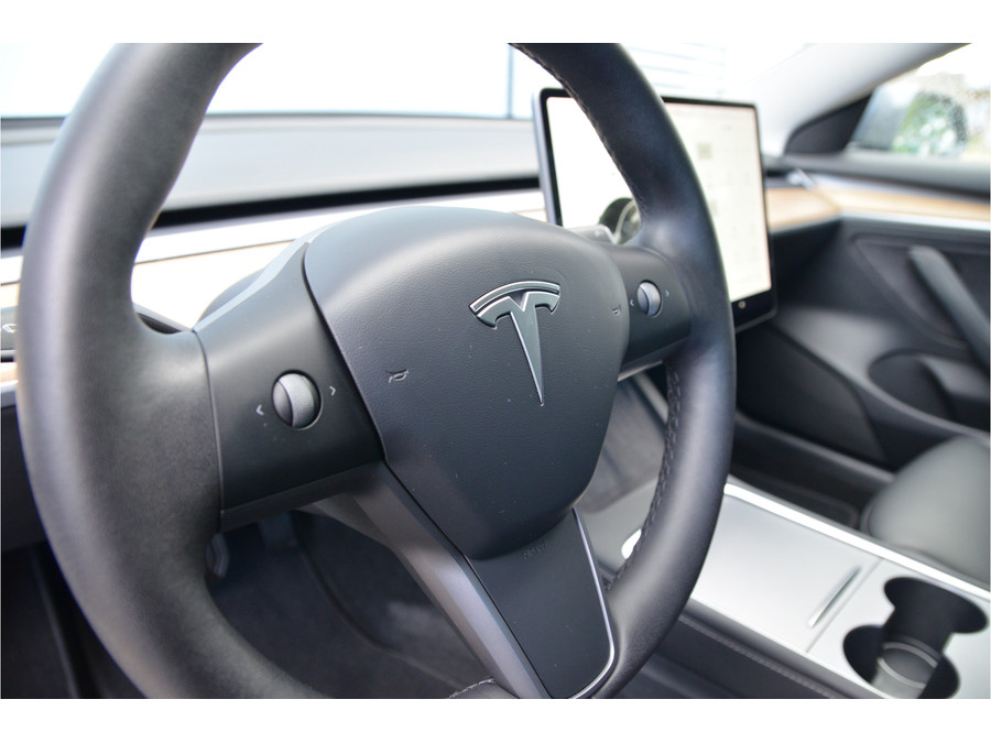 Tesla Model 3 Standard RWD Plus 60 kWh