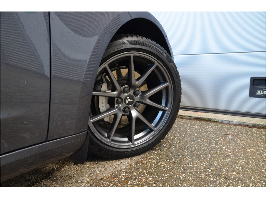 Tesla Model 3 Standard RWD Plus 60 kWh