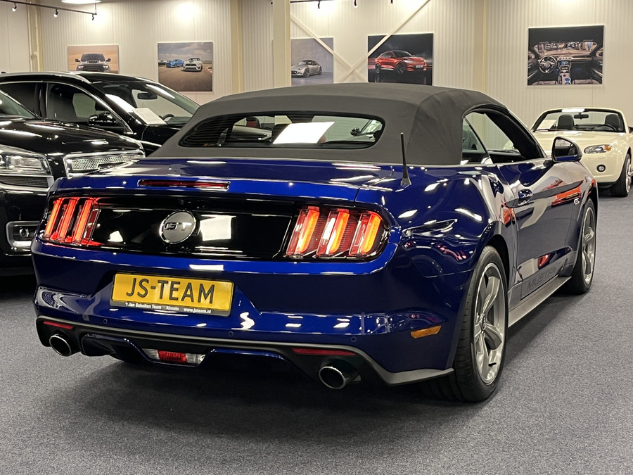 Ford Mustang Convertible 5.0 V8 GT 422PK Automaat Custom Pack Brembo Liefhebbersauto!