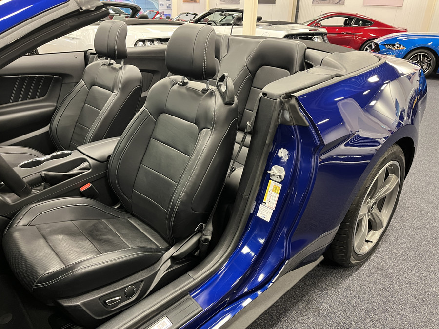 Ford Mustang Convertible 5.0 V8 GT 422PK Automaat Custom Pack Brembo Liefhebbersauto!