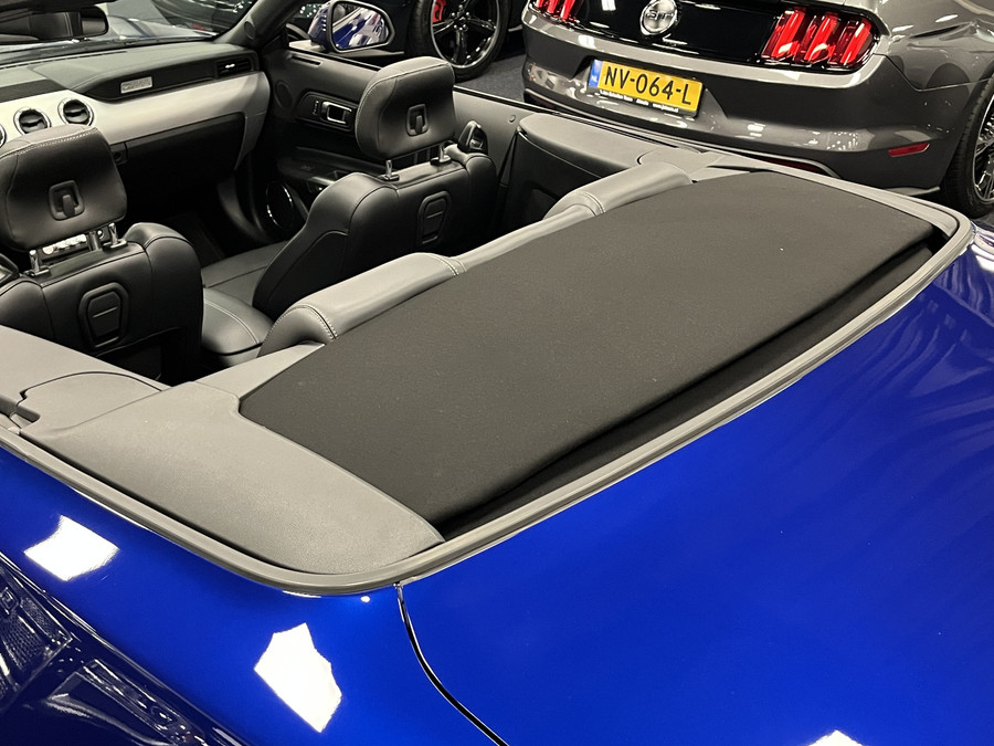 Ford Mustang Convertible 5.0 V8 GT 422PK Automaat Custom Pack Brembo Liefhebbersauto!