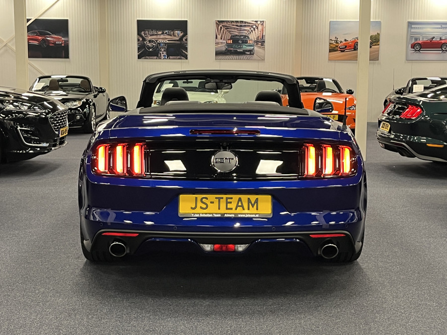 Ford Mustang Convertible 5.0 V8 GT 422PK Automaat Custom Pack Brembo Liefhebbersauto!