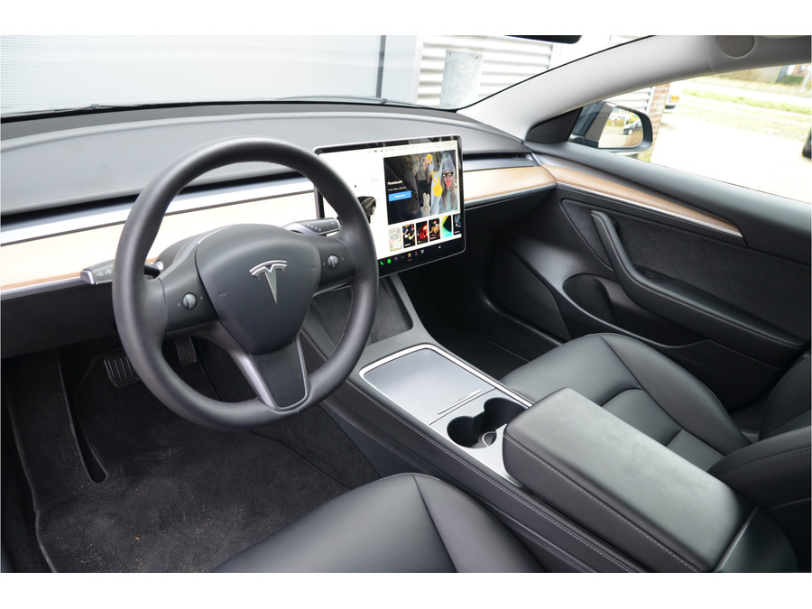 Tesla Model 3 Long Range AWD 75 kWh