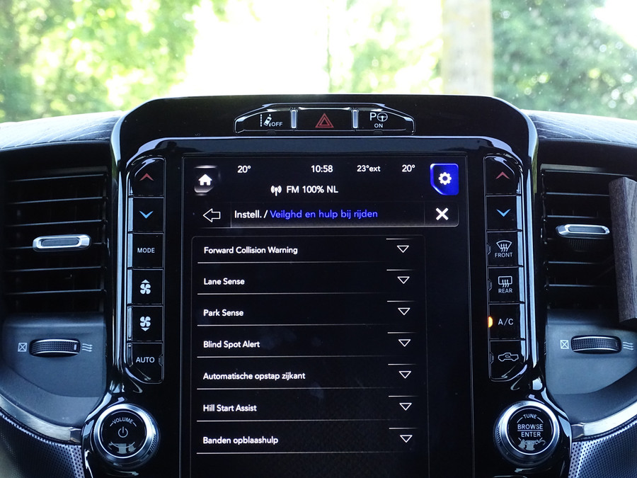 Dodge Ram 1500 5.7 V8 4x4 Crew Cab Limited