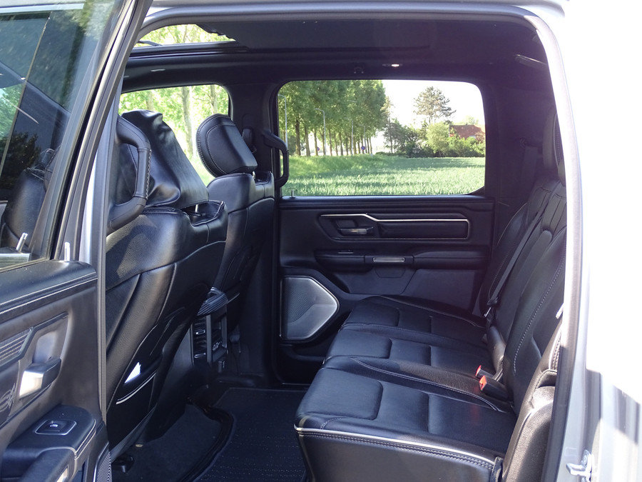 Dodge Ram 1500 5.7 V8 4x4 Crew Cab Limited