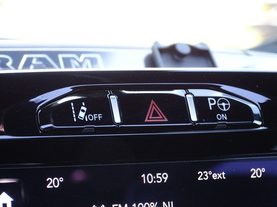 Dodge Ram 1500 5.7 V8 4x4 Crew Cab Limited