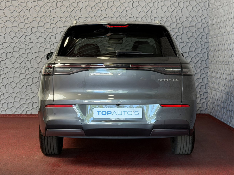 Geely E5 Max+ 68 kWh | 475KM Bereik Speciaal Wit Leer Topuitvoering | Panoramadak | Elektr. Achterklep | 360°