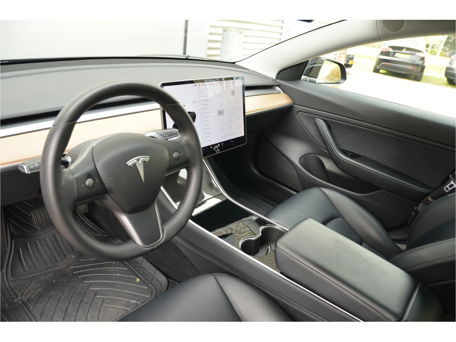 Tesla Model 3 Long Range AWD 75 kWh