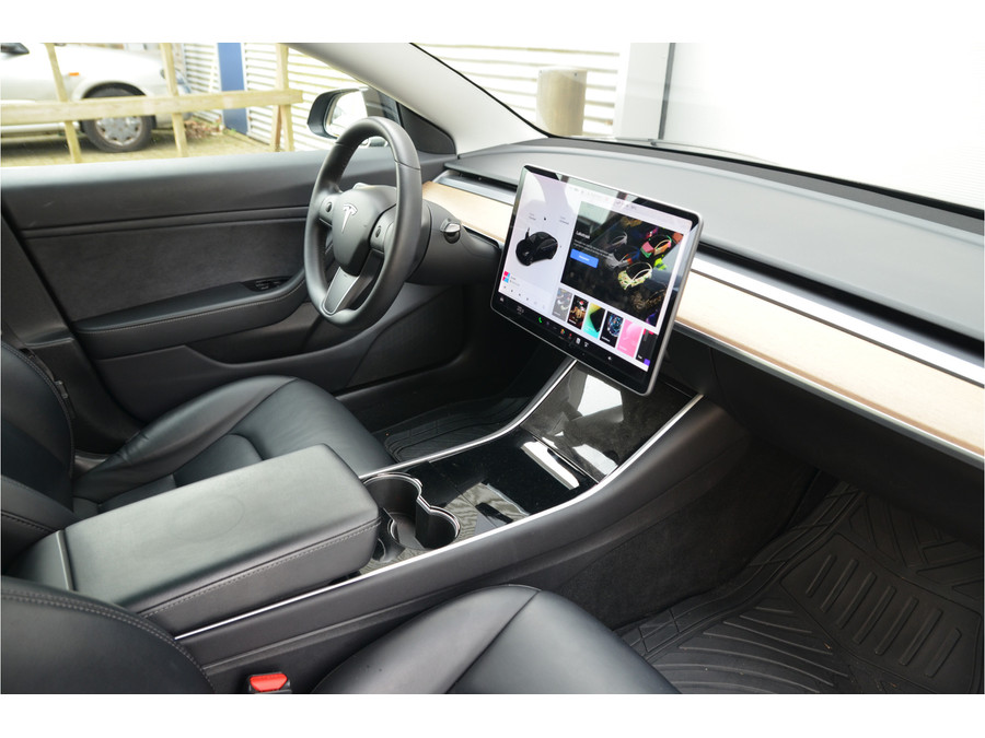 Tesla Model 3 Long Range AWD 75 kWh