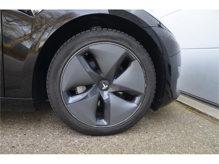 Tesla Model 3 Long Range AWD 75 kWh