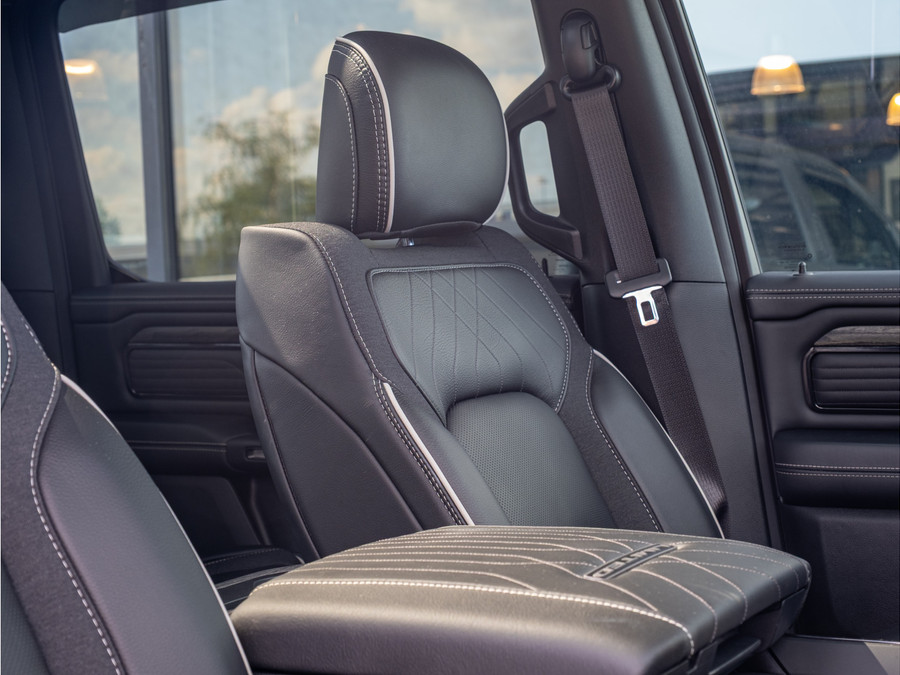 Dodge Ram 1500 Limited XXL