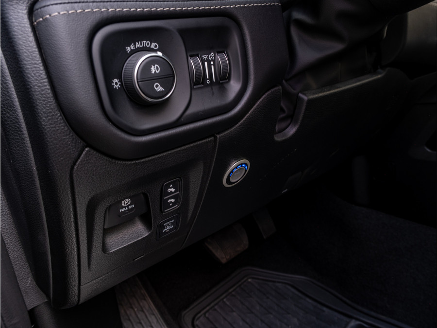 Dodge Ram 1500 Limited XXL