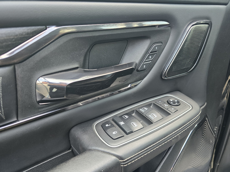 Dodge RAM 1500 5.7 V8 Limited