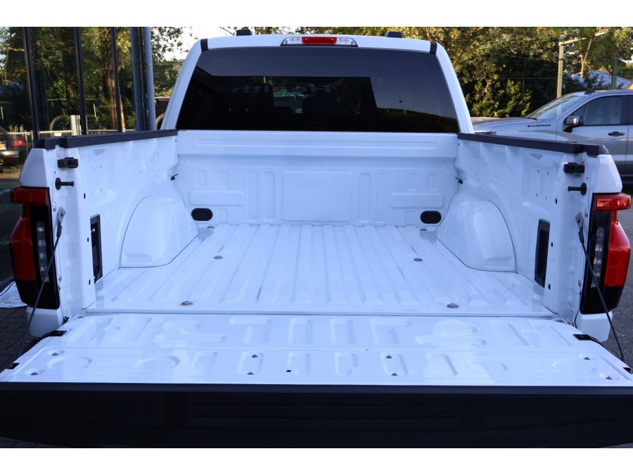 Ford F-150 LIGHTNING PRO / Extended Range 131 KwH accu / 3.500 KG trekgew