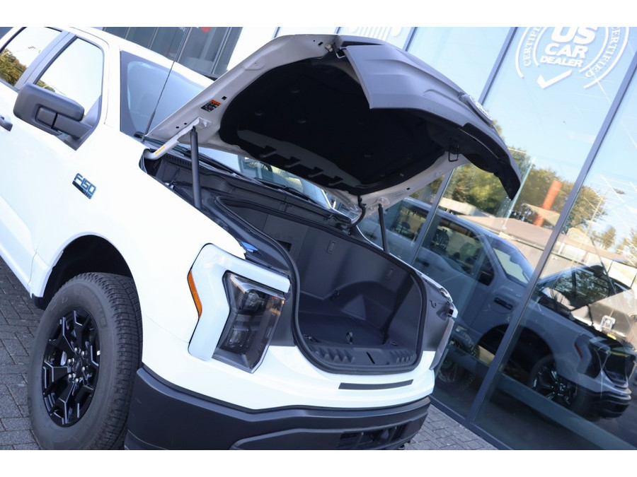 Ford F-150 LIGHTNING PRO / Extended Range 131 KwH accu / 3.500 KG trekgew