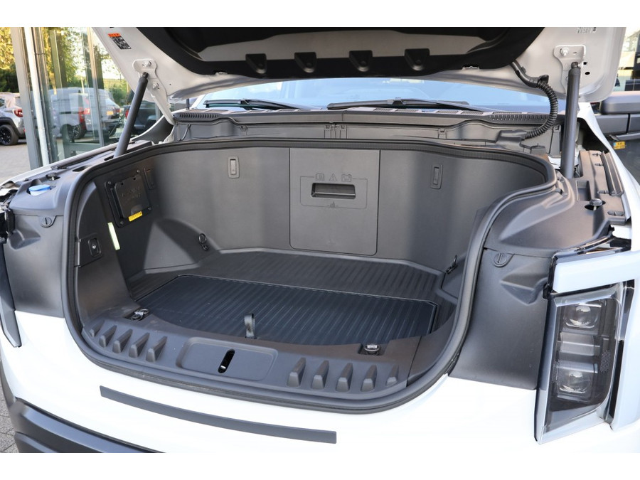 Ford F-150 LIGHTNING PRO / Extended Range 131 KwH accu / 3.500 KG trekgew