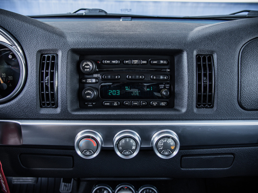 Chevrolet SSR | Grijs kenteken | 6.0L V8 Corvette engine