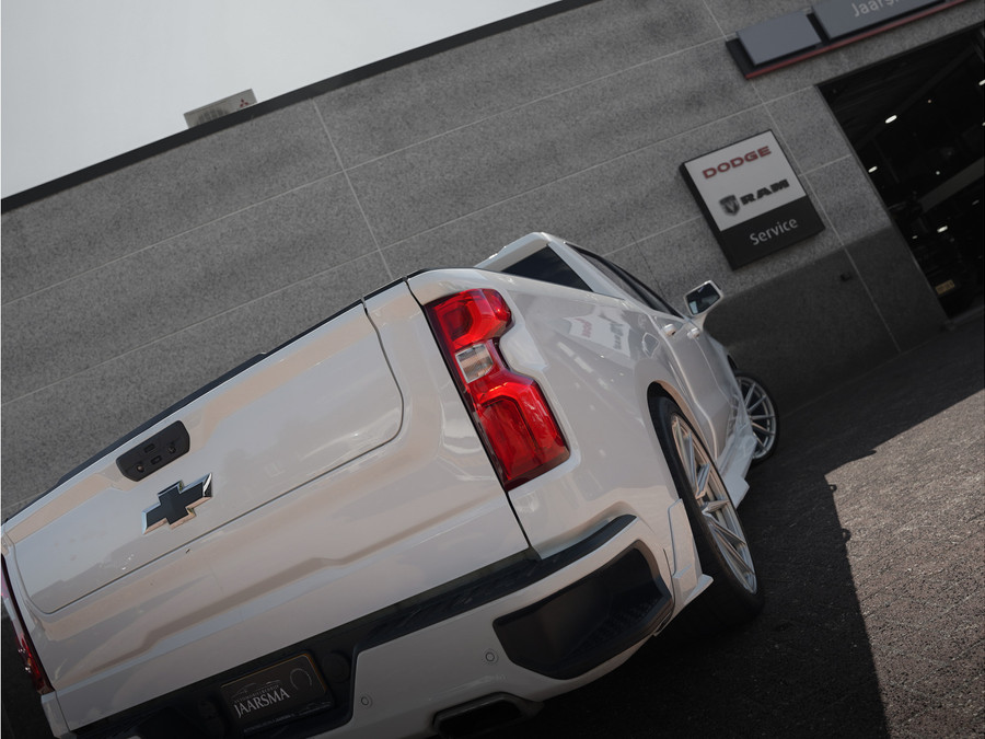 Chevrolet SILVERADO 1500 RST