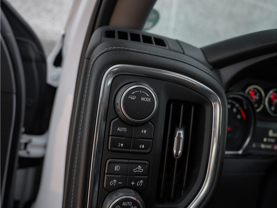 Chevrolet SILVERADO 1500 RST
