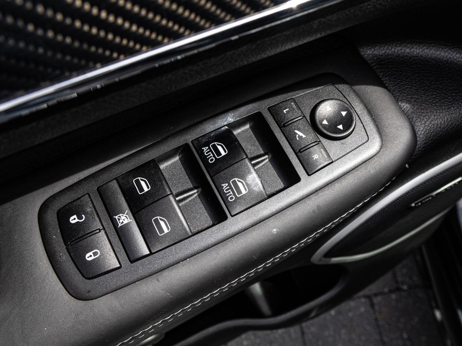 Jeep Grand Cherokee 6.4 V8 SRT8