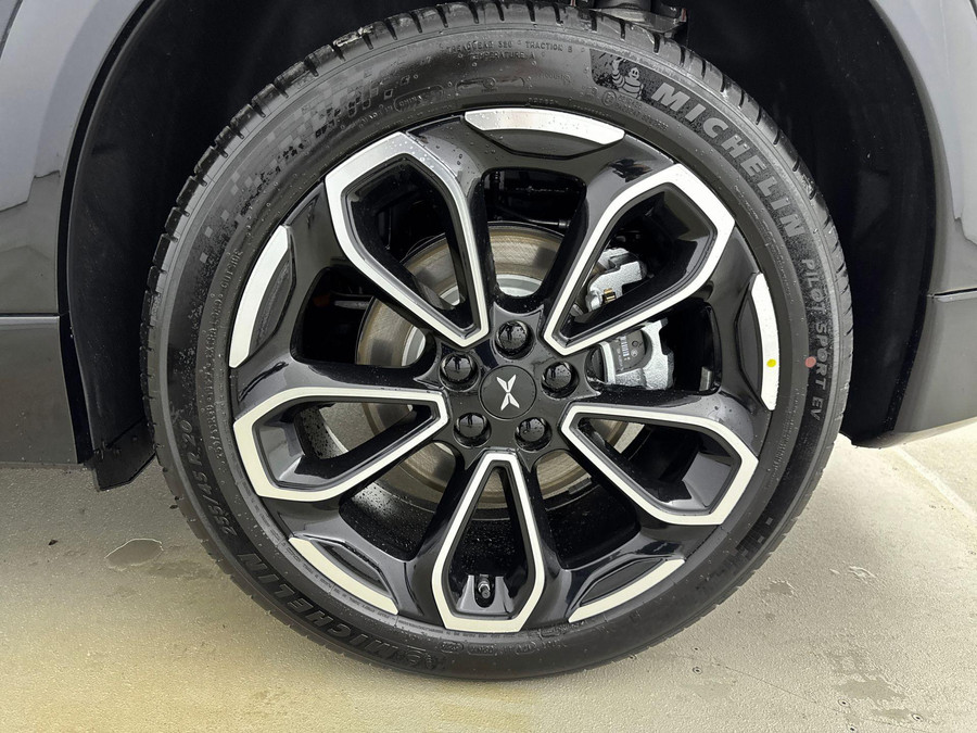 XPENG G6 RWD Long Range 80.8 kWh