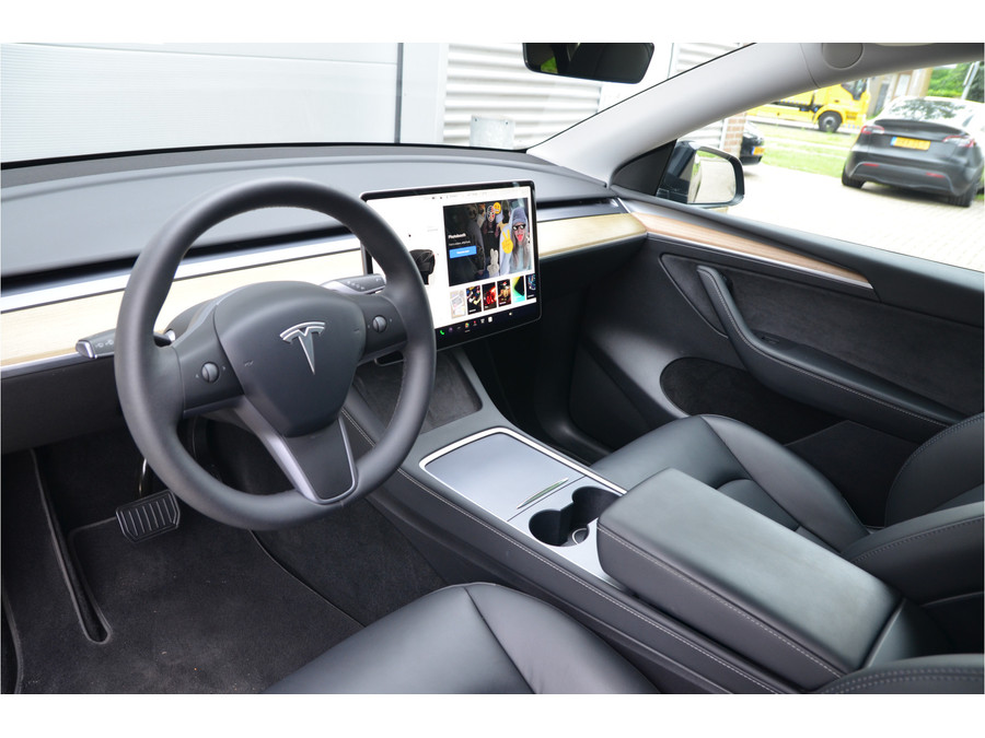 Tesla Model Y RWD 58 kWh