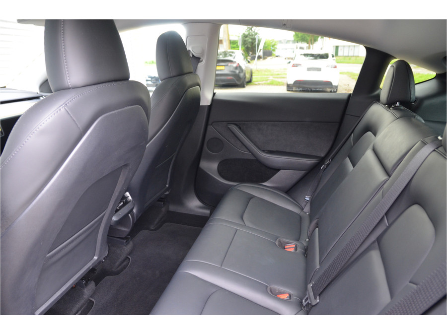 Tesla Model Y RWD 58 kWh