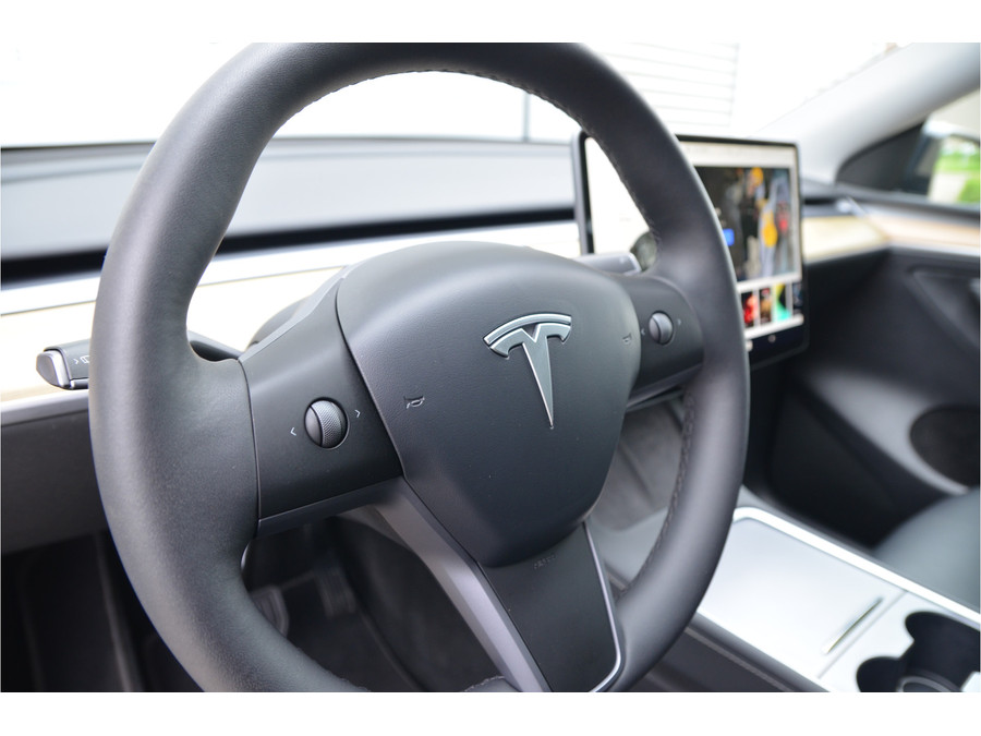 Tesla Model Y RWD 58 kWh