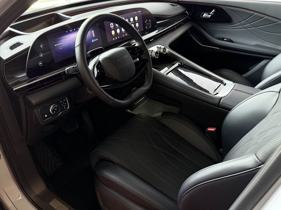 Omoda 9 OMODA 9 PREMIUM AWD | 145 KM / TOTAAL MET BENZINE 1000KM ELEKTRISCH | 538 PK |