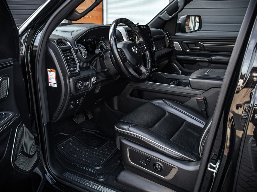 Dodge RAM 1500 5.7 V8 4x4 Crew Cab Limited