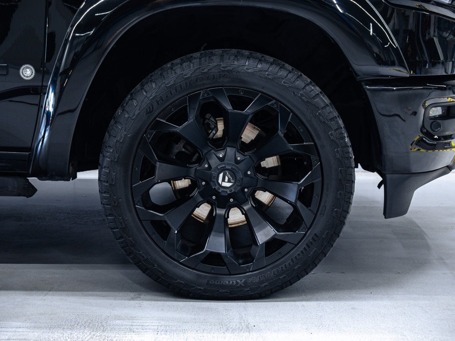 Dodge RAM 1500 5.7 V8 4x4 Crew Cab Limited