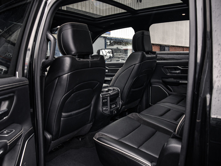 Dodge Ram 1500 Laramie Night 1e Eigenaar | 12