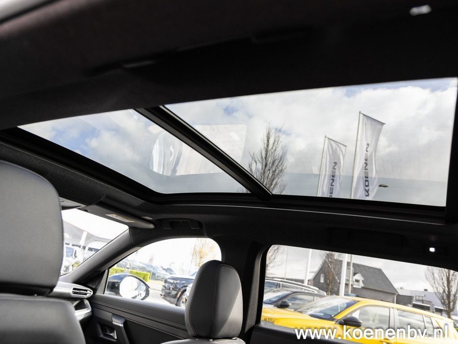Jeep Compass First Edition 74kWh PANO / CONVENIENCE PACK / WARMTEPOMP / 8 JAAR GARANTIE