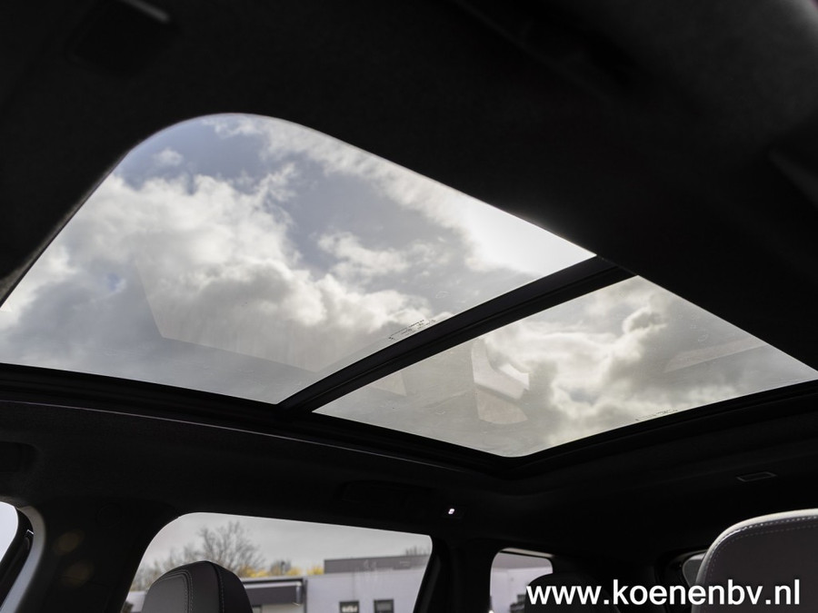 Jeep Compass First Edition 74kWh PANO / CONVENIENCE PACK / WARMTEPOMP / 8 JAAR GARANTIE