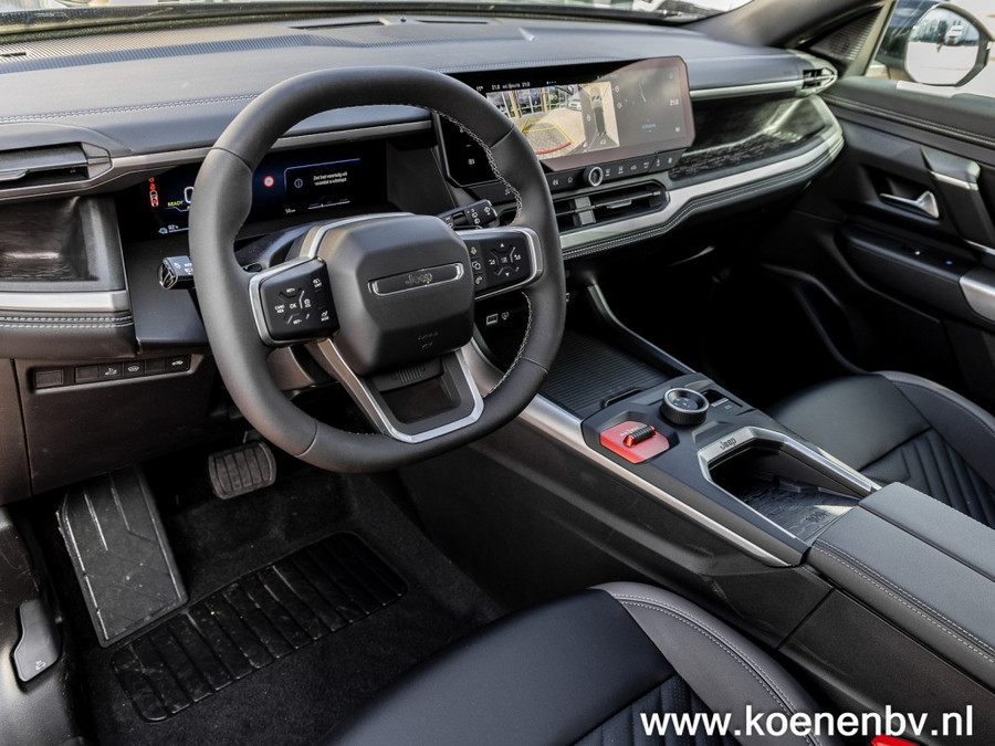 Jeep Compass First Edition 74kWh PANO / CONVENIENCE PACK / WARMTEPOMP / 8 JAAR GARANTIE