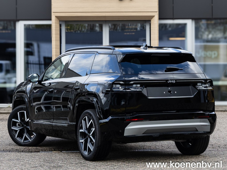 Jeep Compass First Edition 74kWh PANO / CONVENIENCE PACK / WARMTEPOMP / 8 JAAR GARANTIE