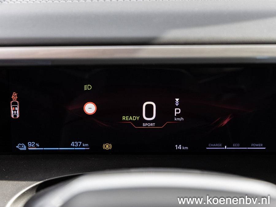 Jeep Compass First Edition 74kWh PANO / CONVENIENCE PACK / WARMTEPOMP / 8 JAAR GARANTIE