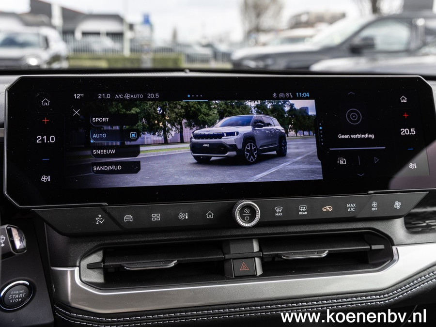 Jeep Compass First Edition 74kWh PANO / CONVENIENCE PACK / WARMTEPOMP / 8 JAAR GARANTIE