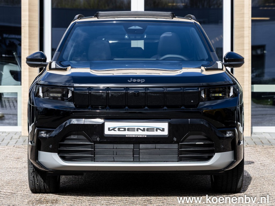 Jeep Compass First Edition 74kWh PANO / CONVENIENCE PACK / WARMTEPOMP / 8 JAAR GARANTIE