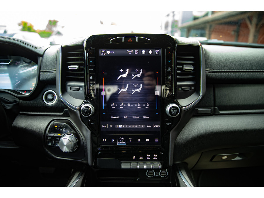 Dodge RAM 1500 5.7 V8 4x4 Crew Cab Laramie