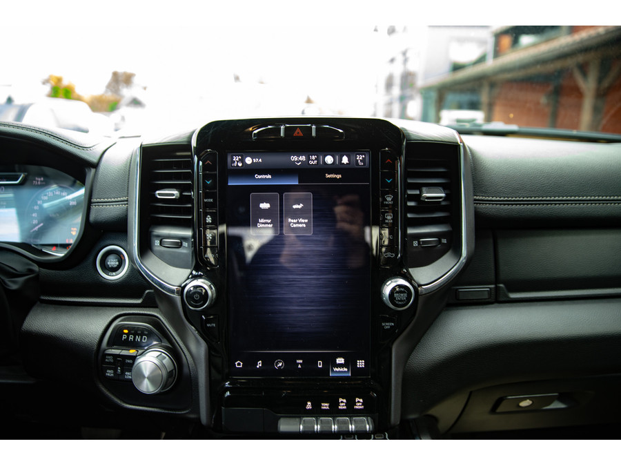 Dodge RAM 1500 5.7 V8 4x4 Crew Cab Laramie