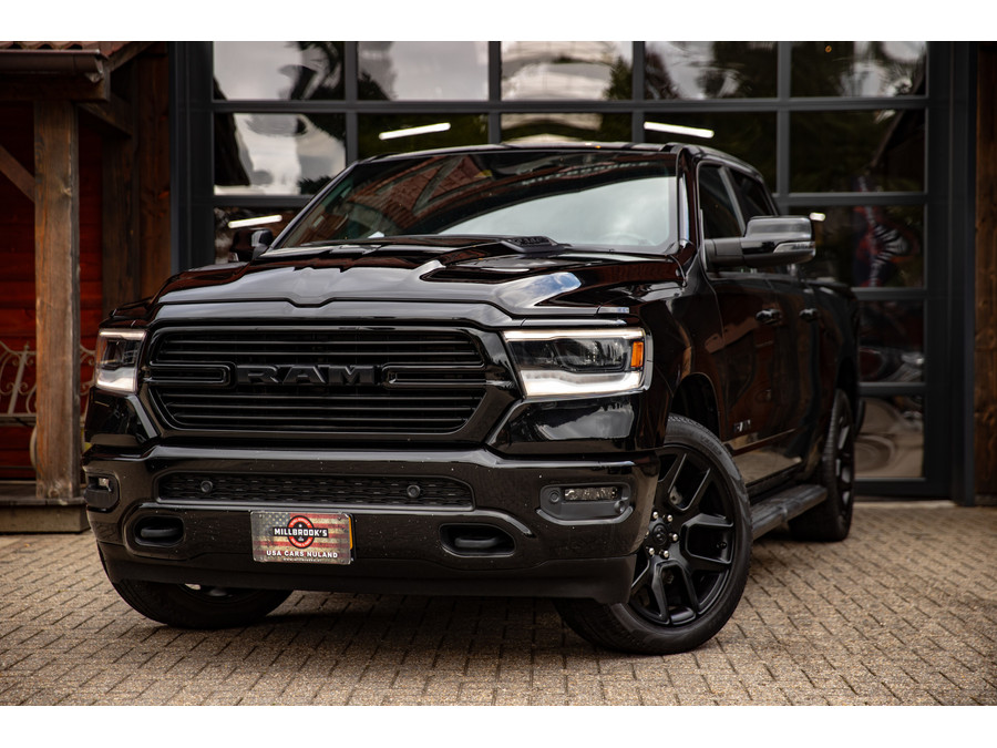 Dodge RAM 1500 5.7 V8 4x4 Crew Cab Laramie