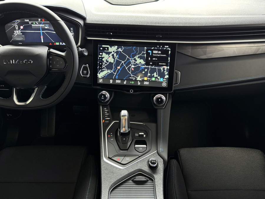 Lynk & Co 01 ✅1.5 261 PK NIEUWE AUTO ✅ 2025 / STOEL VERW. 1.5 261 PK ZWARTE HEMEL 360CAM