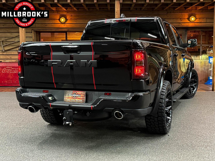 Dodge RAM 1500 Sport Hurricane