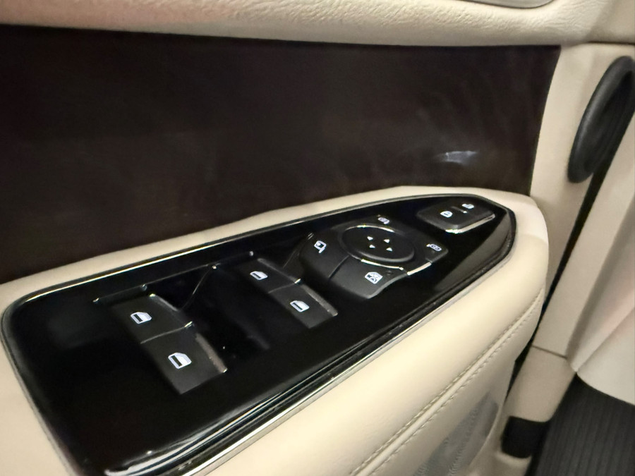 Lincoln Navigator 3.5L V6 Lang Preferred