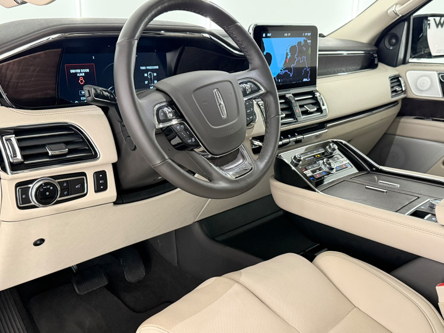 Lincoln Navigator 3.5L V6 Lang Preferred
