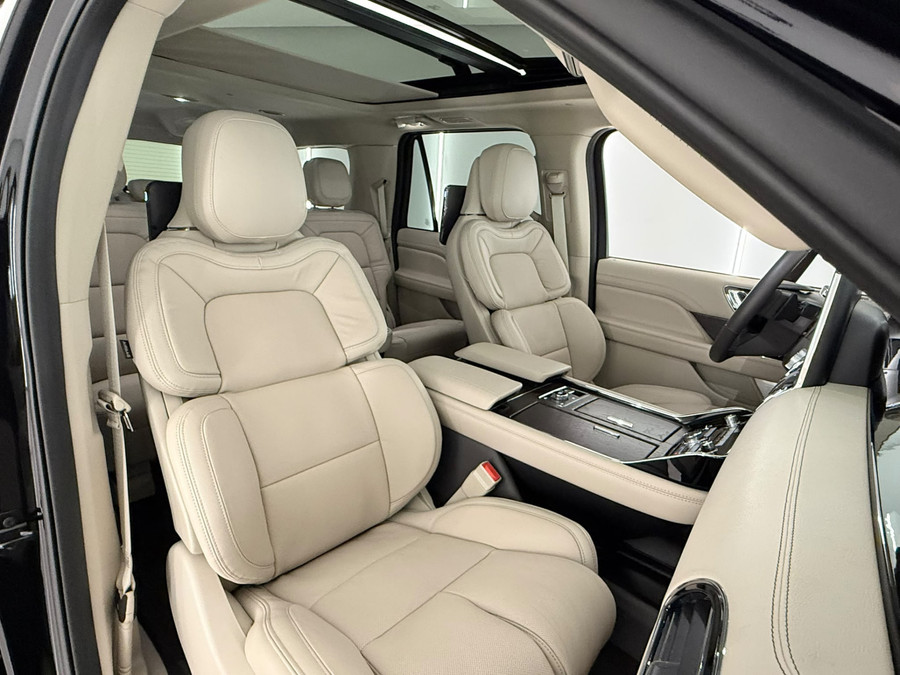 Lincoln Navigator 3.5L V6 Lang Preferred